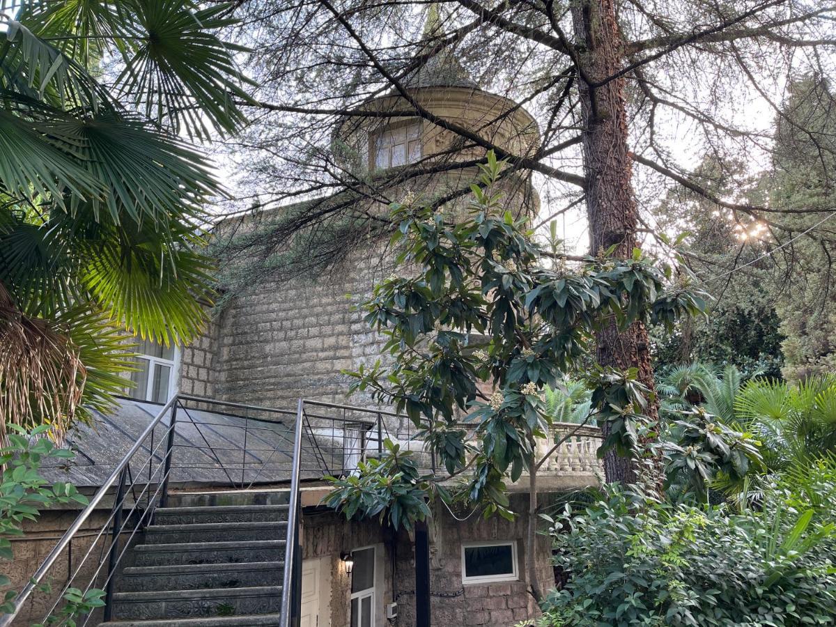 Gagra Hotel Printsevskii Zamok Exterior foto